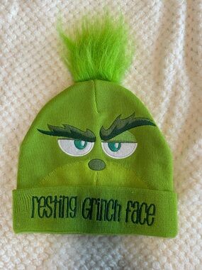 NWOT Resting Grinch Face Beanie